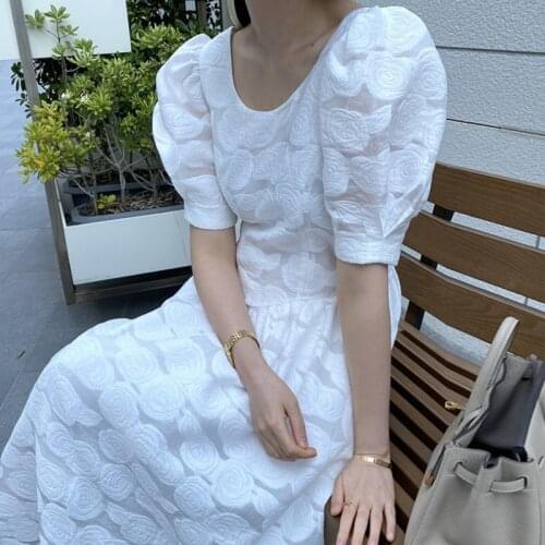 Korean French Retro Round Neck Three-Dimensional Jacquard Micro-Transparency Design Sense Waist Slimming Puff Sleeve Dress