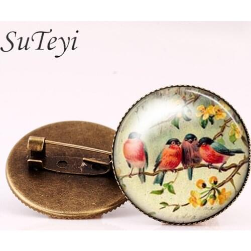 SUTEYI Stylish Woman Glass Cabochon Animal Brooch Art Picture Birds Brooches Pins Suit Mens Shirts Accessory crystal Jewelry