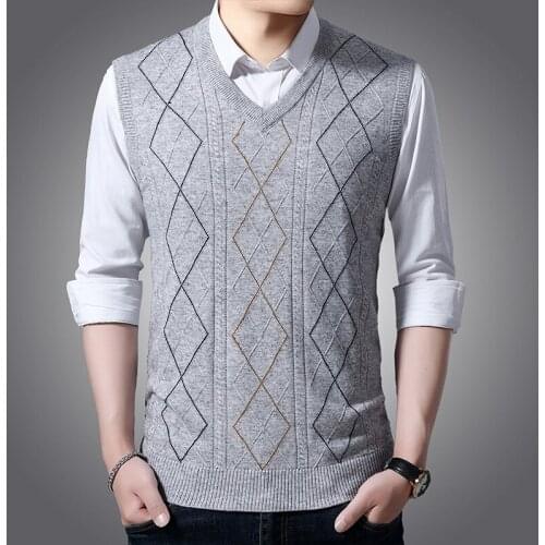 2019 New mens knit vest fashion casual V-neck casual vest sleeveless knit Autumn tops sweater vest