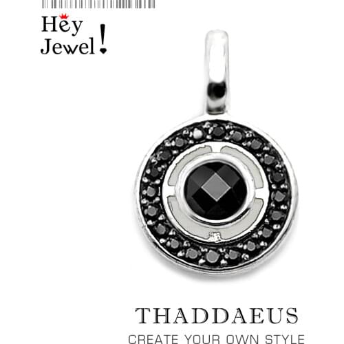 Thaddaeus Pendant Chains