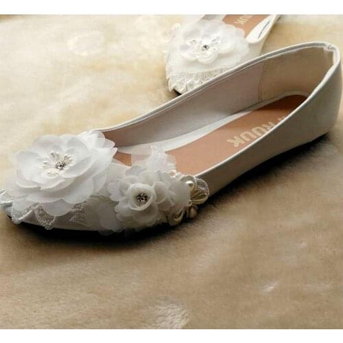 Sweet flower flats shoes woman handmade beautiful designer plus size women bridal wedding flats lace shoes bride