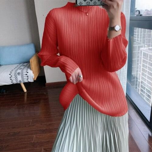 天裴褶皱 Women's Silk T-Shirts