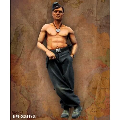 1/35 Tank Crewman WWII set 4, Resin Model figure GK, Soldier, Military theme of WWII, Unassembled and unpainted kit