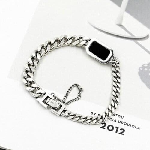 Retro Personality Design Asymmetric Chain Bracelet Exquisite Black Rectangular Zircon Bracelet Womens Hip Hop Party Jewelry