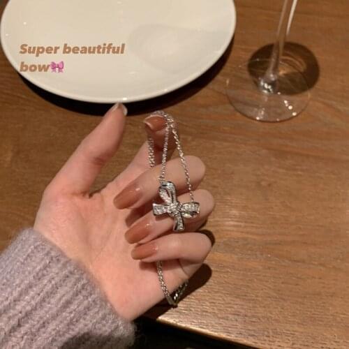 2021 New Bow Necklace Female Light Luxury Simple Sweater Chain Aesthetic Design Sweet and Cute Clavicle Chain Ladies Jewelry