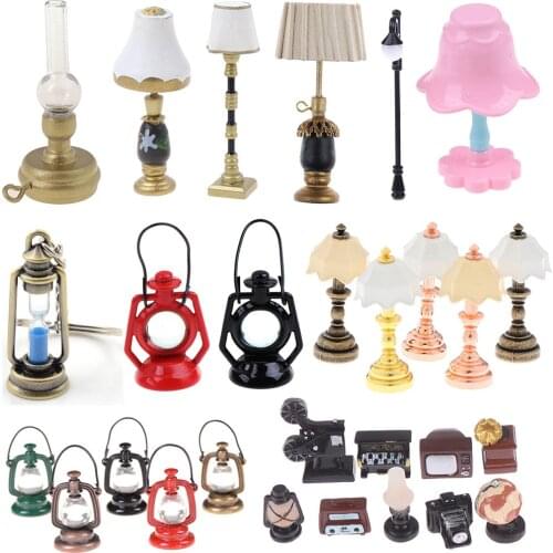 1/2Pcs Mini 1:12 Miniature Table Candlestick Retro Kerosene Lamp Doll House Lamps Decor Accessories Dollhouse Furniture Toys