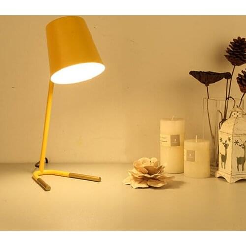 Nordic Creative Wrought Iron Table Lamp Jane Omacaroon Color Warm Girl Learning Lamp Theme Hotel Decoration Lighting