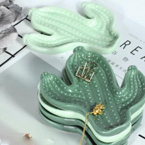 Cactus ceramic storage small ornaments coffee table fruit dessert fruit plate room jewelry necklace ring decoration plate gift