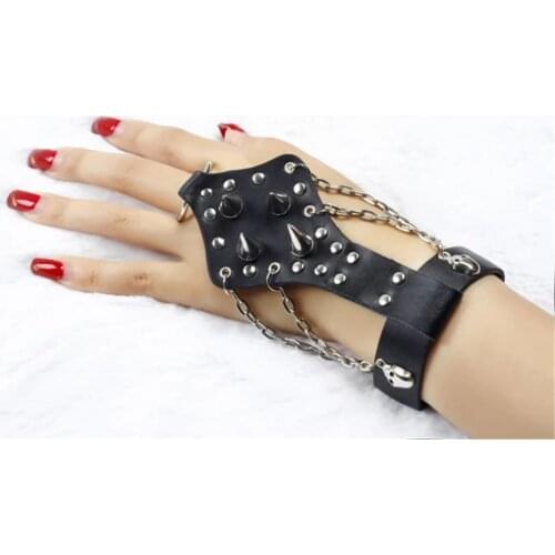 Punk Skull Rivet Adjustable Cuff Bangle Bracelet with Finger Unisex Bracelets Ethnic Tribal Wristbands Bracelet Jewelry