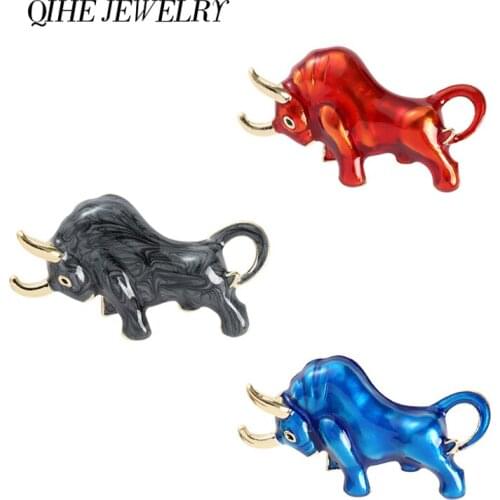 Bull Enamel Brooch Bull Pins Badges Brooches for Women Men High Quality Suits Sweater Hat Animal Jewelry Scarf Buckle 2021 NEW
