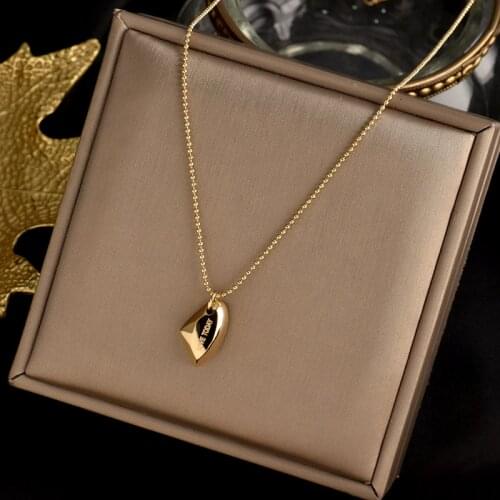 Titanium steel gentle temperament simple and fresh three-dimensional irregular necklace temperament exquisite clavicle chain