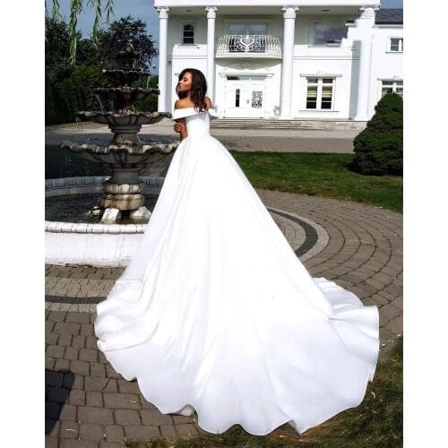 2021 Simple white Boho Way off the shoulder Satin Backless wedding dress Plus size Vestidos De