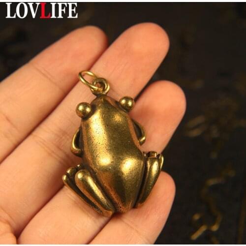 Brass Vintage Mini Frog Keychain Pendant For Car Key DIY Keyrings Copper Hollow Animal Bag Hanging Fashion Jewelry Gifts