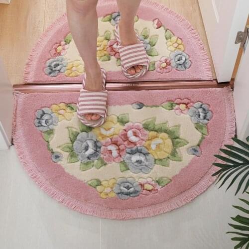 Bathroom Floor Mats Semi-circular Cut Flower Door Mats Bathroom Doorways Home Toilets Non-slip Absorbent Foot Mats Porch Carpets