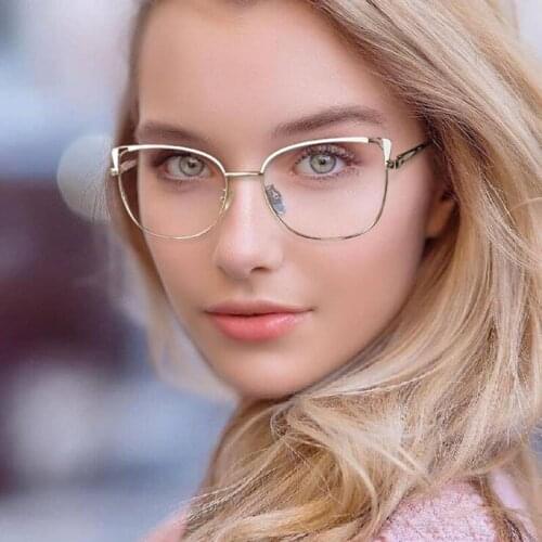 2021 New Fashion Sexy Metal Square Anti-blue Glasses Frame Women Vintage Optical Transparent Eyeglasses Female Spectacles