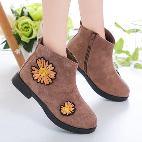 Girls Autumn Winter Boots Chilren Snow Boots Fashion with Daisy Flowers Kids Floral Boots Rubber Sole Anti-slippery Flock Fabric