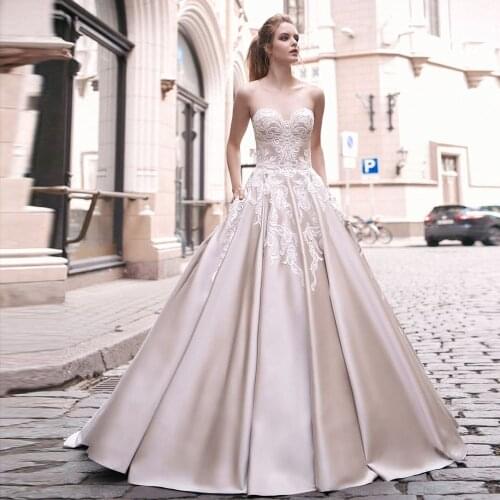 Gelinlik Satin Ball Gown Wedding Dress Strapless Simple Robe Mariage Lace Up Back Vestido De Novia Appliques Hochzeitskleid