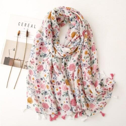 2021 Fashion Flower Blossom Pattern Tassel Scarf Shawls Long Soft Head Flower Scarves Hijab Wrap