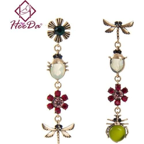 Womens Vintage Bee Floral Long Stud Earrings 2021 New Kpop Big Name Insect Ear Accessories Lady Personality Trendy Jewelry