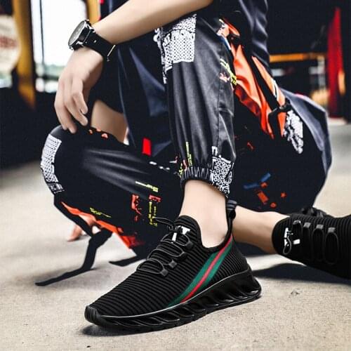 TRAANO Men Casual Shoes Summer Breathable New 2019 Fashion Men Sneakers Air Mesh Shoes Cushion Male Outdoor Footwear CC-234-3