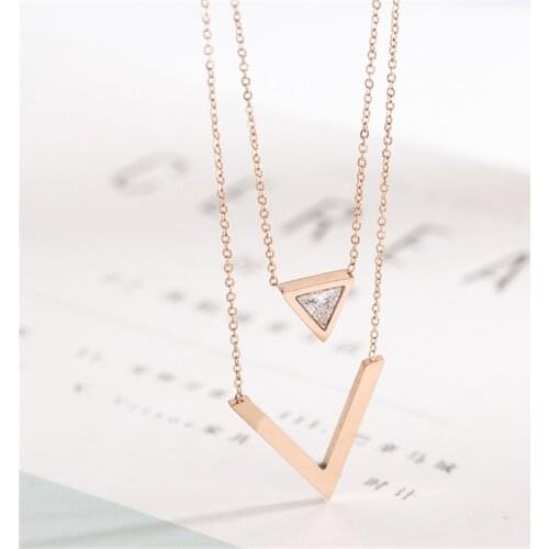 YUN RUO Rose Gold Color Pave Zircon Stone V Letters Pendant Necklace Titanium Steel Jewelry Woman Gift Never Fade Drop Shipping