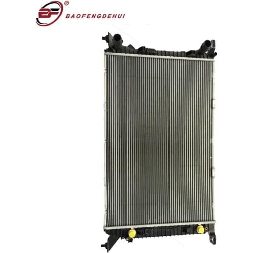 Car Cooling Radiator Tanks 8K0121251T For Audi A4 A4AR A4Q A5CA A5CO AQ5 Auto Radiator Replacement Water Tanks
