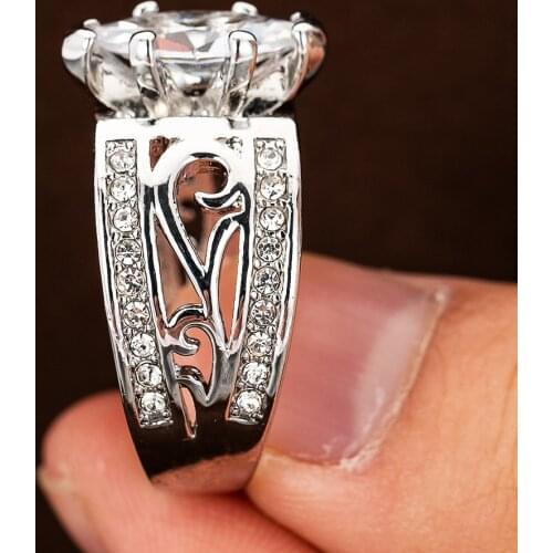 New High Quality Hollow Flower Oval Crystal Wedding Rings For Women Luxury Silver Color Engagement Rings Jewelry Girl Gifts