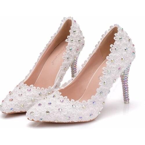 Crystal Queen White Lace Flowers Women Wedding Shoes Bride Shoes Dress ShoesThin Heels Ladies High Heels Pumps Big Size EVEING