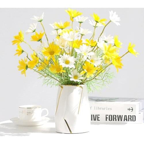 2021 Artificial Flowers Daisy Bride Bouquet Party DIY Wedding Decoration Fake Flowers For Garden Outdoor Home Decor Accessories