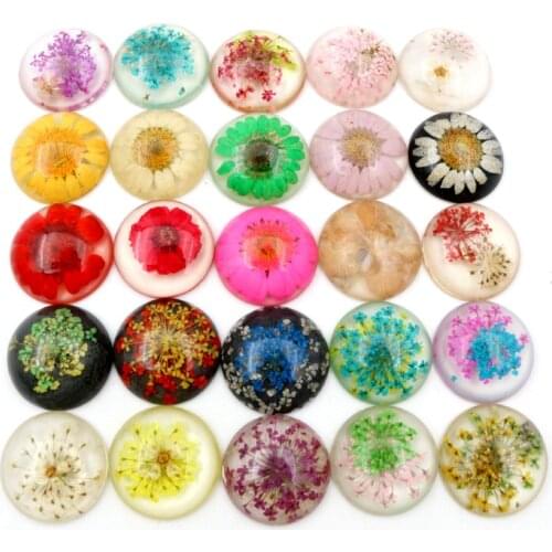 New Fashion 5pcs 25mm Mixed Natural Dried Flowers Flat Back Resin Cabochons Cameo