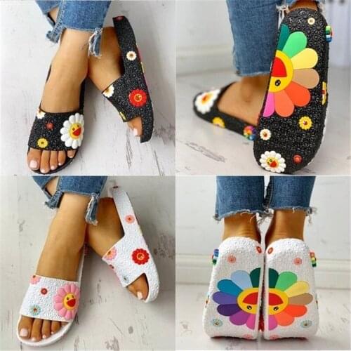 Casual Girls Summer Colorful Sunflower Slippers PVC Cute Sandals Charming beach slippers indoor bathroom shoes