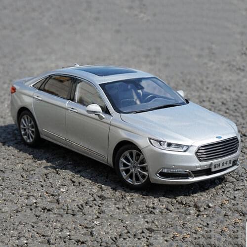 Diecast 1/18Scale Changan Ford 2015 TAURUS Alloy Car Model Collection Decoration Souvenir Ornaments Display Boy Gift Hot Toys