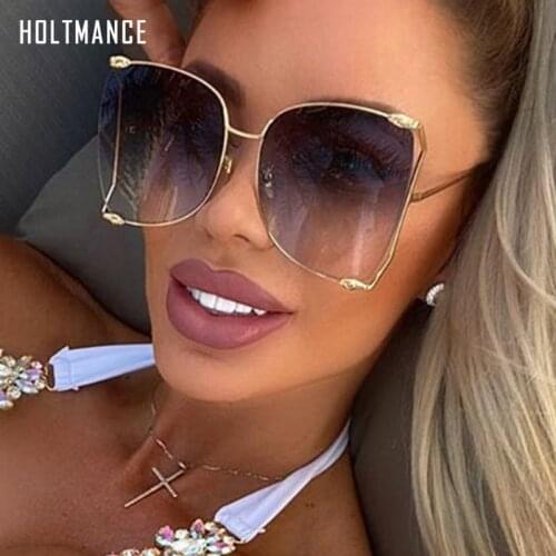 New Luxury Pearls Sunglasses Women Oversized Metal Hollow Sun Glasses Big Frame Gradient Clear Eyewear Half Round Female Oculos