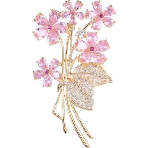 Designer Sweet Temperament Flower Brooches Pins Women Fashion Wedding Party Corsage Shining Crystal Luxury Brand Brooch Pin