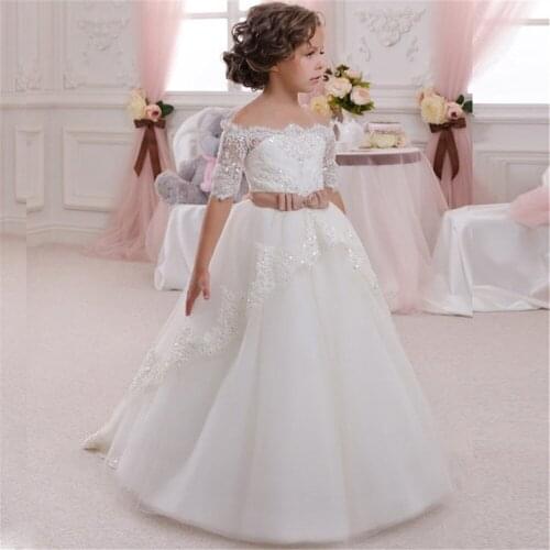 Elegant Flower Girl Dress Half Sleeves Boat Neck Lace Appliques Girls First Communion Gowns with Sasb Belt Vestidos Longo