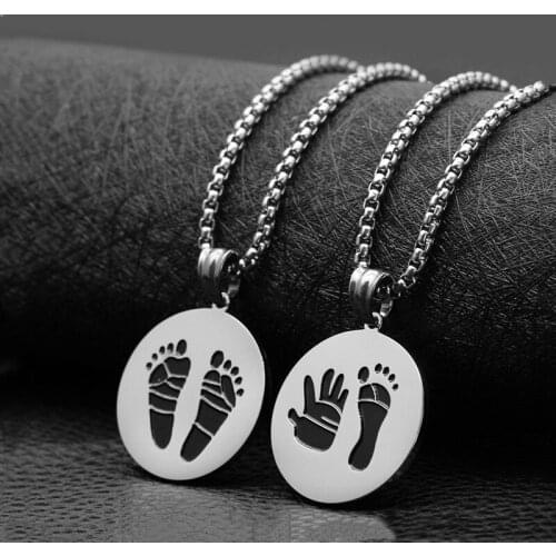 Fashion Cute Hands Footprint Round Coin Pendant Necklace Stainless Steel Jewelry for Women Jewelry Pregnant MOM Father Best Gift