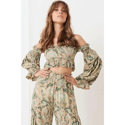 New European station in spring and summer of 2019 cotton one line high elastic stitching lace sleeve shirt yup8389