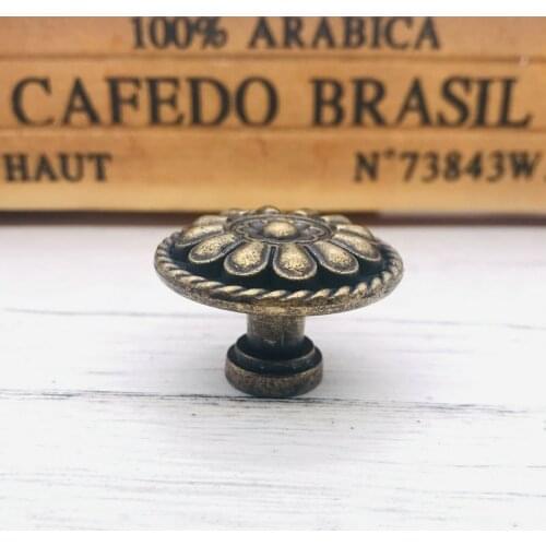 10pcs Vintage Bronze Tone Pull Handle Retro Znic Kitchen Drawer Cabinet Door Handle Antique Brass Cupboard Knob 31mmx21mm