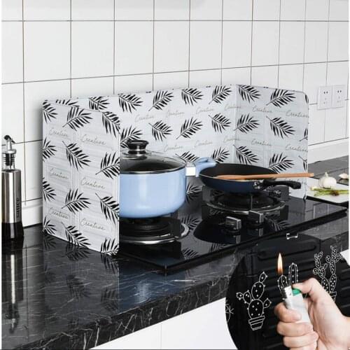 1PC Kitchen Gadgets Oil Splatter Screens Aluminium Foil Plate Gas Stove Splash Proof Baffle Home Kitchen Cooking Tools