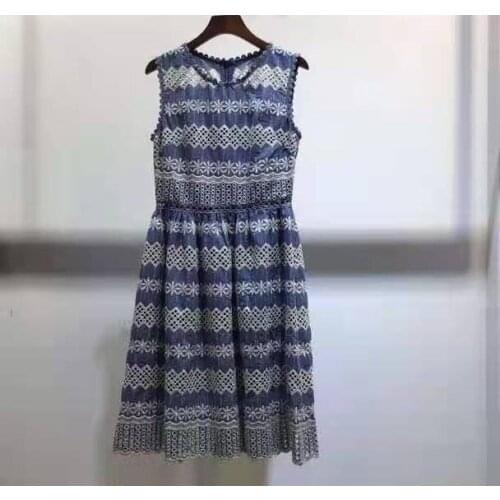 High Quality Denim Dress 2021 Summer Style Women O-Neck Hollow Out Embroidery Sleeveless Casual Blue Jeans Dress Clothing Ladies