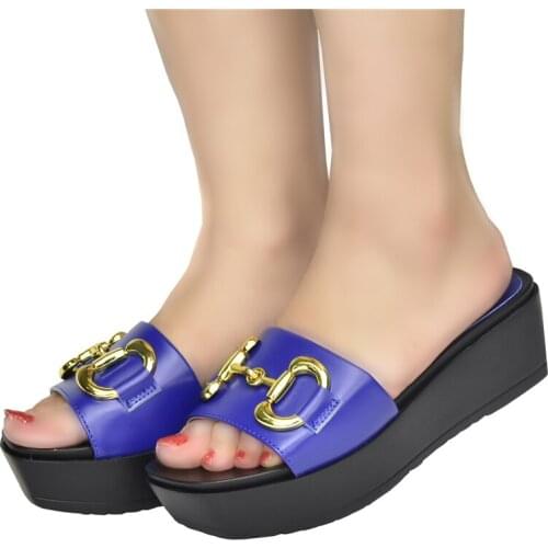 New Arrival Patent Leather Metal Chain Slides Outdoor Casual Womens Shoes Plus Size Wedges Shoes for Women Slip on High Heels