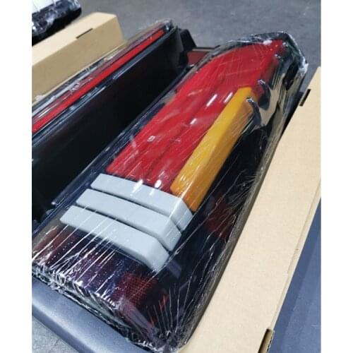 2005-2018 new body parts LED tail lamp 2pc Rear tail lamp assembly running LED light 2PC