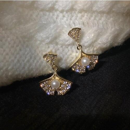 U-Magical Exquisite Sector Simulation Pearl Dangle Earring for Women Charming Rhinestone Geometric Earring Jewelry Pendientes