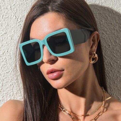 New Oversized Square Sunglasses Vintage Designer Women Fashion Sun Glasses Black Big Shades UV400 Men Luxury Brand Female Oculos