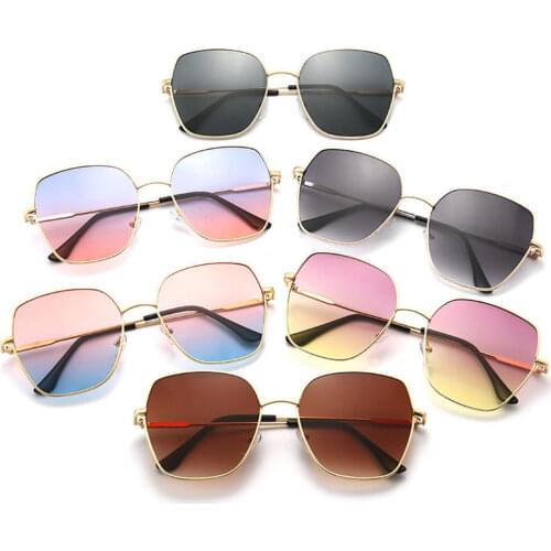 2021 New Fashion Women Men Square Metal Sunglasses Vintage Sun Glasses Female Retro Glasses Outdoor Classic Eyewear Male Goggles