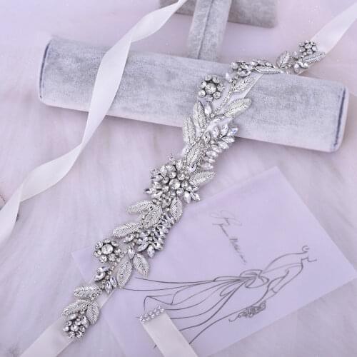 TRiXY S373 Luxury Royal Medal Craft Wedding Belt Sash Women Bridal Belts Rhinestone Beaded Handmade Bridal Sash Indian Silk Belt