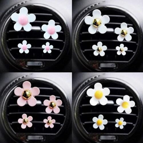 4 aromatherapy air-conditioning pcs Ventilation outlet car perfume clip small daisy clip car decoration interior air fresheners