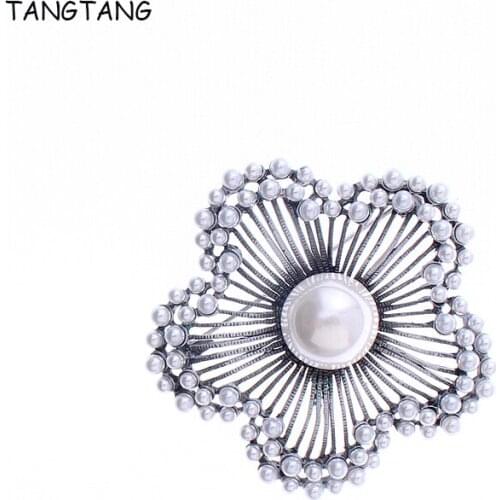 TANGTANG Black Tin Plated Brooch Flower Simulated Pearls Petal Brooch Pin Vintage Jewelry Pin For Women Lovely Quality Bijoux