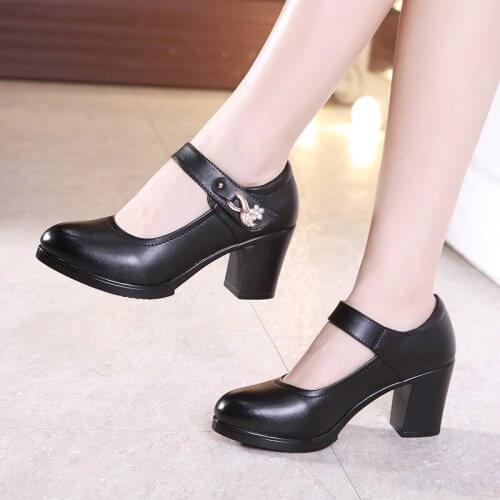 2019 black work shoes female cheongsam catwalk shoes thick with waterproof platform shoes with