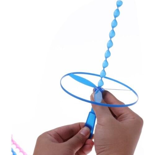 Package of 12 Twisty Flying Saucers Assorted Colors Helicopters Kids Toys Gifts Y4UD